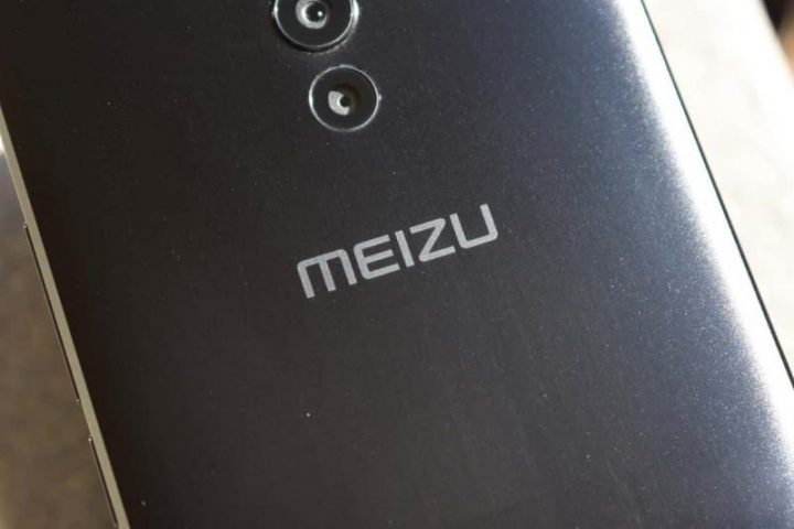 В Сети появился снимок передней панели Meizu 16 Plus