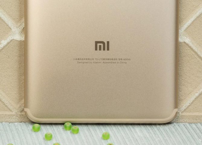 Глава Xiaomi продемонстрировал розничную упаковку Mi Max 3
