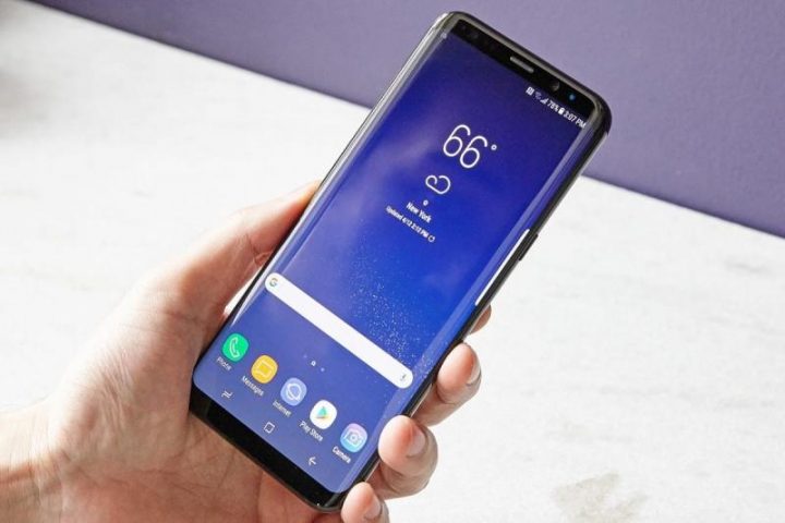 Samsung выпустит среднебюджетный смартфон с топовым процессором