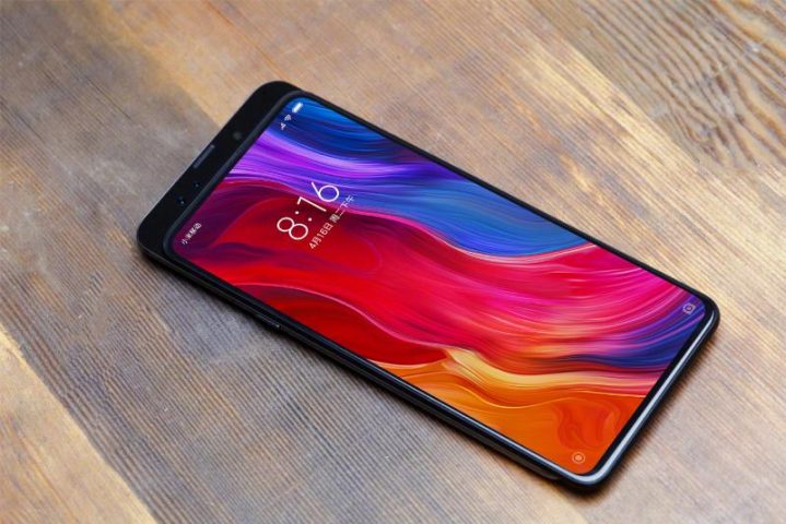 Работу выдвижного фотомодуля Xiaomi Mi Mix 3 запечатлели на видео