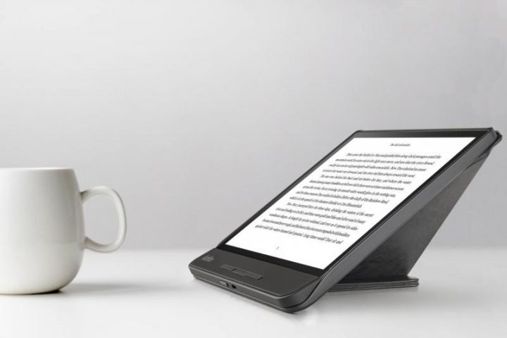 Электронная книга Kobo Forma получила 8-дюймовый экран и защиту от воды