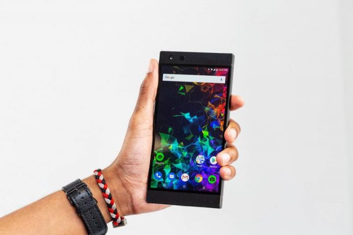 Представлен игровой смартфон Razer Phone второго поколения