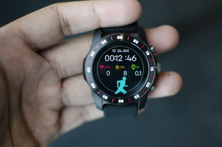 Montblanc рассекретила характеристики «умных» часов Summit 2