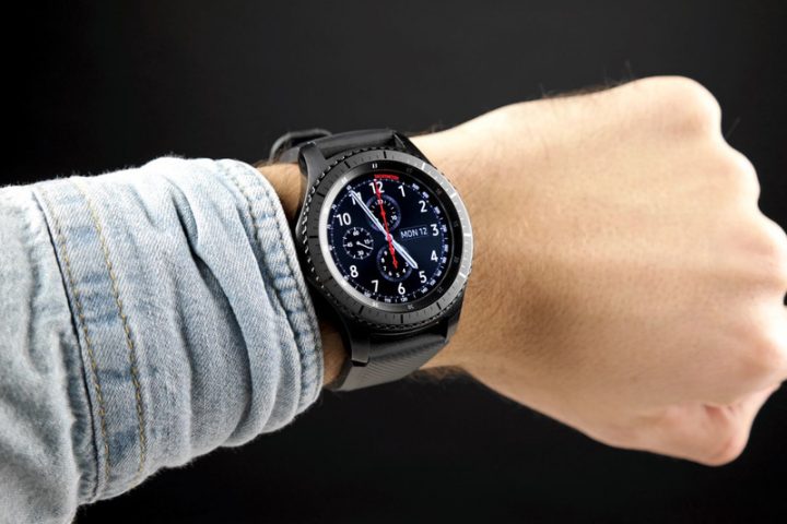Samsung решила проблему с быстрым разрядом батареи часов Gear S3