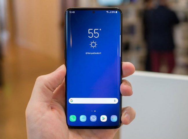 Смартфон Samsung Galaxy S10 может получить 12 ГБ ОЗУ