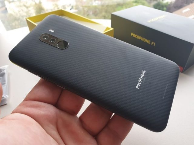 У Xiaomi Pocophone F1 Armored Edition появятся модификации с уменьшенным объёмом памяти