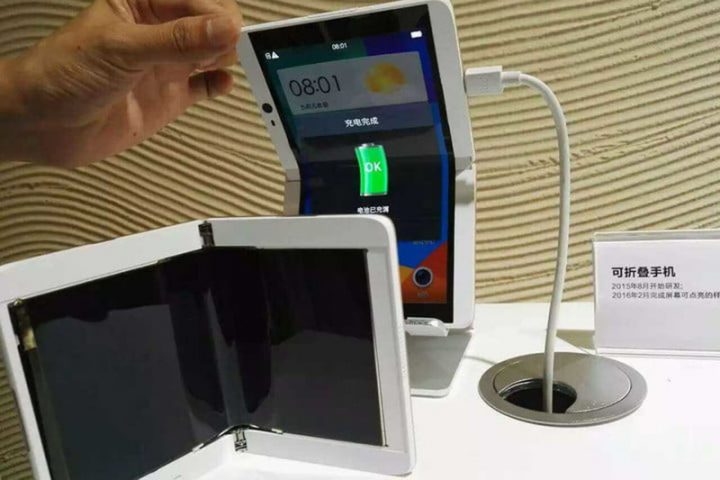 Сгибающийся смартфон Oppo дебютирует на MWC 2019