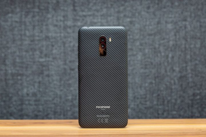 Новая версия смартфона Xiaomi Pocophone F1 Armored Edition получила 6 ГБ ОЗУ