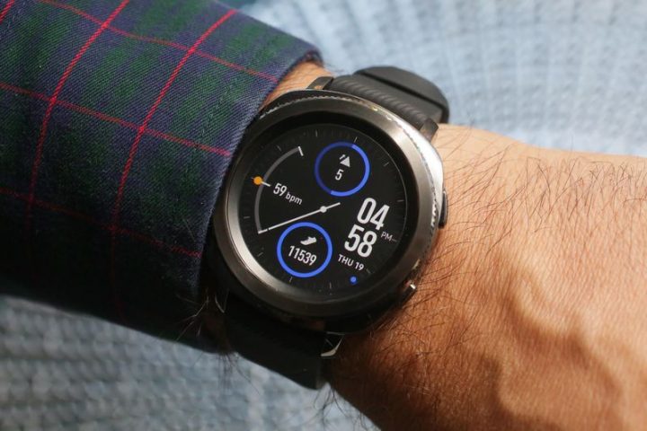 В Сети появились первые изображения смарт-часов Samsung Galaxy Watch Pulse