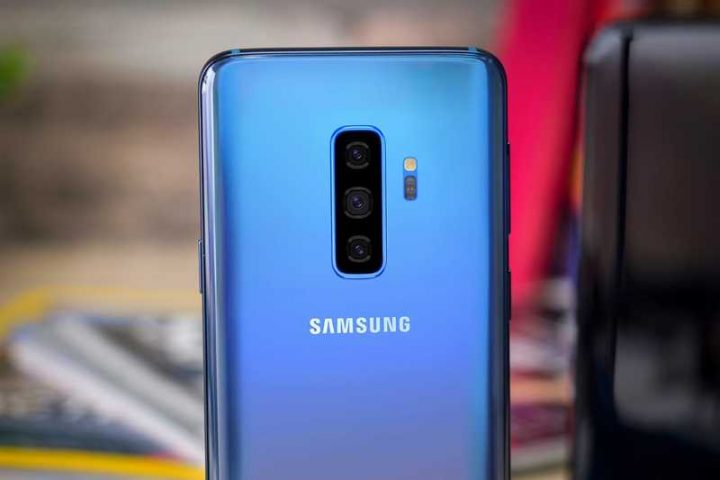 Официальные изображения смартфона Samsung Galaxy S10 утекли в Сеть