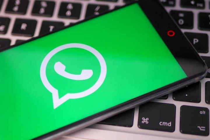 Что значит одна и две галочки в WhatsApp