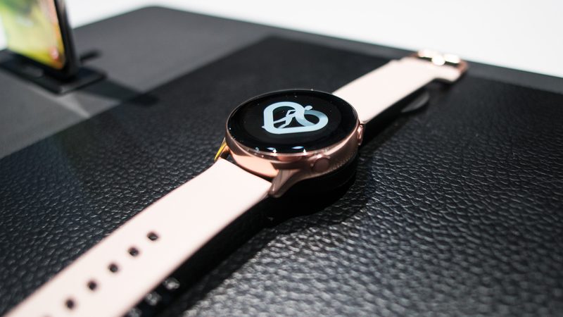 «Умные» часы Samsung Galaxy Watch Active 2 получат сенсорный ободок