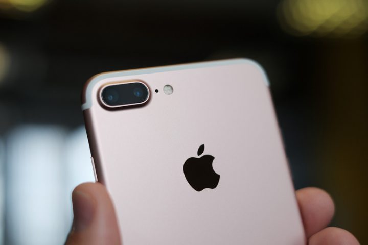 Corephotonics обвиняет Apple в краже технологии для двойной камеры iPhone