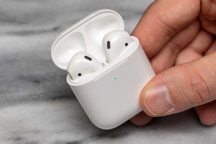 Скорый анонс AirPods 3 существенно обвалил цены на AirPods 2