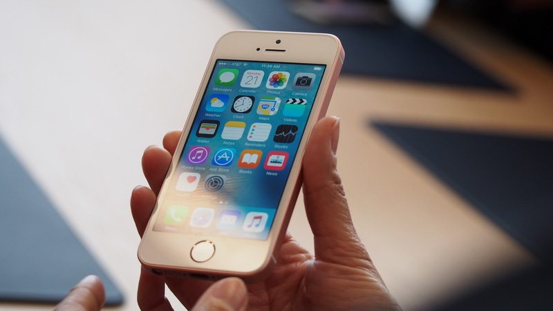 Аналитики огорчили фанатов, сообщив, что iPhone SE 2 подорожает